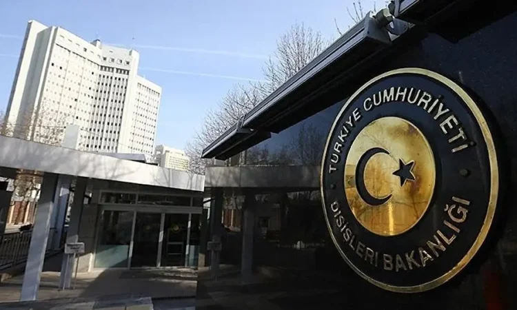 عاجل للعراقيين .. مصدر بالخارجية التركية يحسم الجدل بشأن تأشيرة الدخول و الإقامة