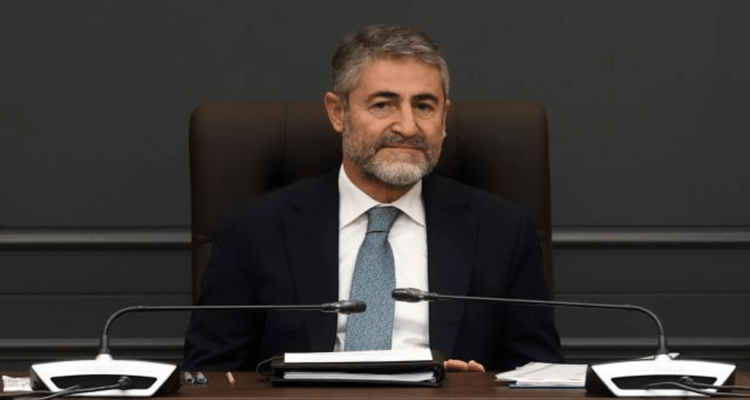 وزير المالية التركي