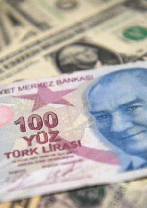الليرة التركية مقابل الدولار