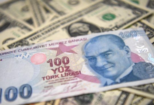 الليرة التركية مقابل الدولار