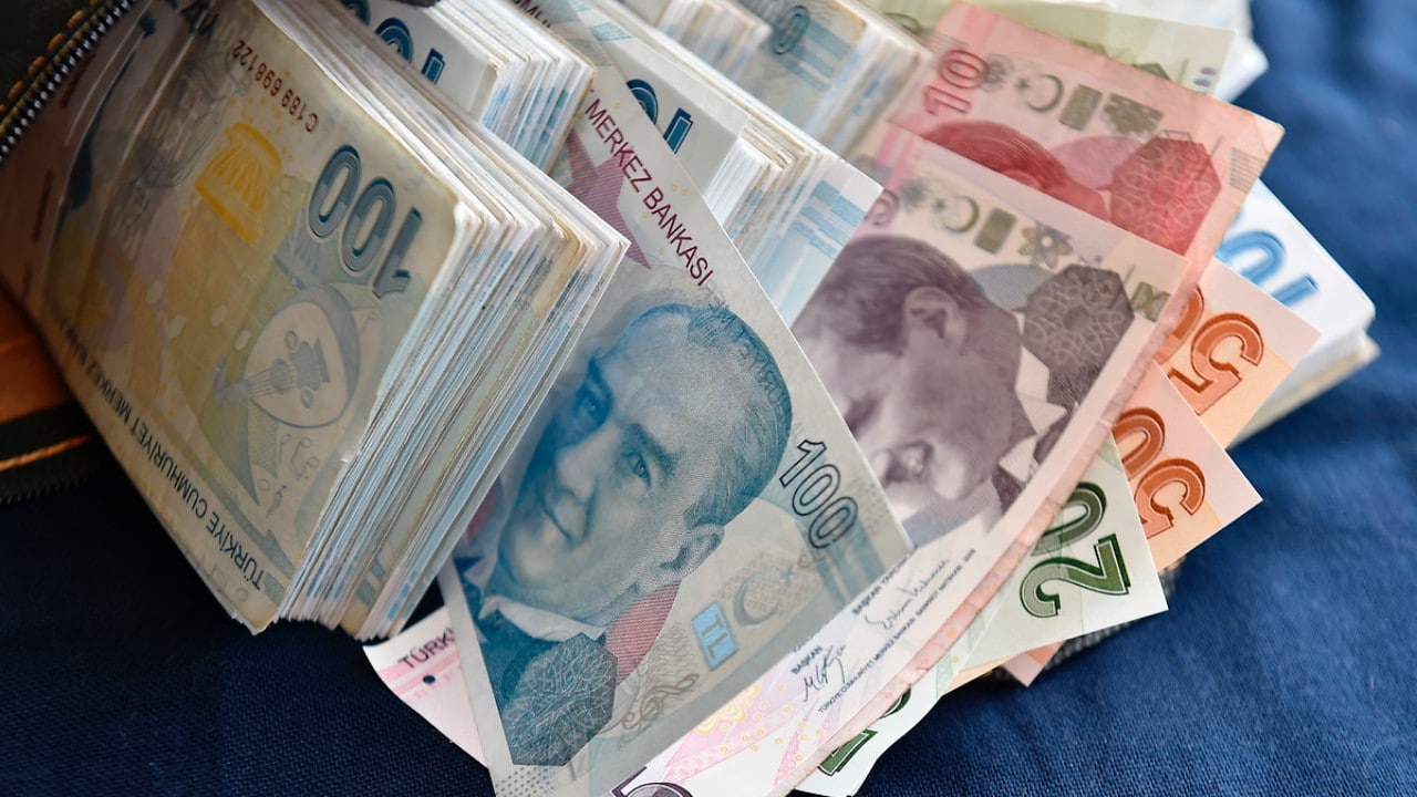 أسعار صرف العملات الأجنبية مقابل الليرة التركية .. الثلاثاء 15 مارس
