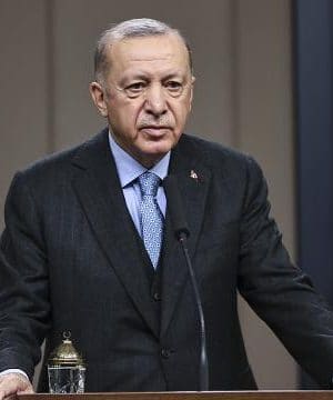 الرئيس أردوغان يرسل تعازيه لأسر الشهداء