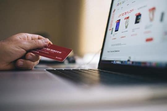 احذر من المخاطر على مواقع السوق الإلكترونية