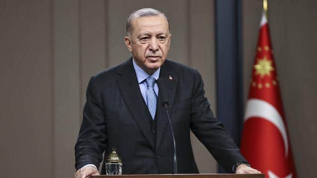الرئيس أردوغان يرسل تعازيه لأسر الشهداء